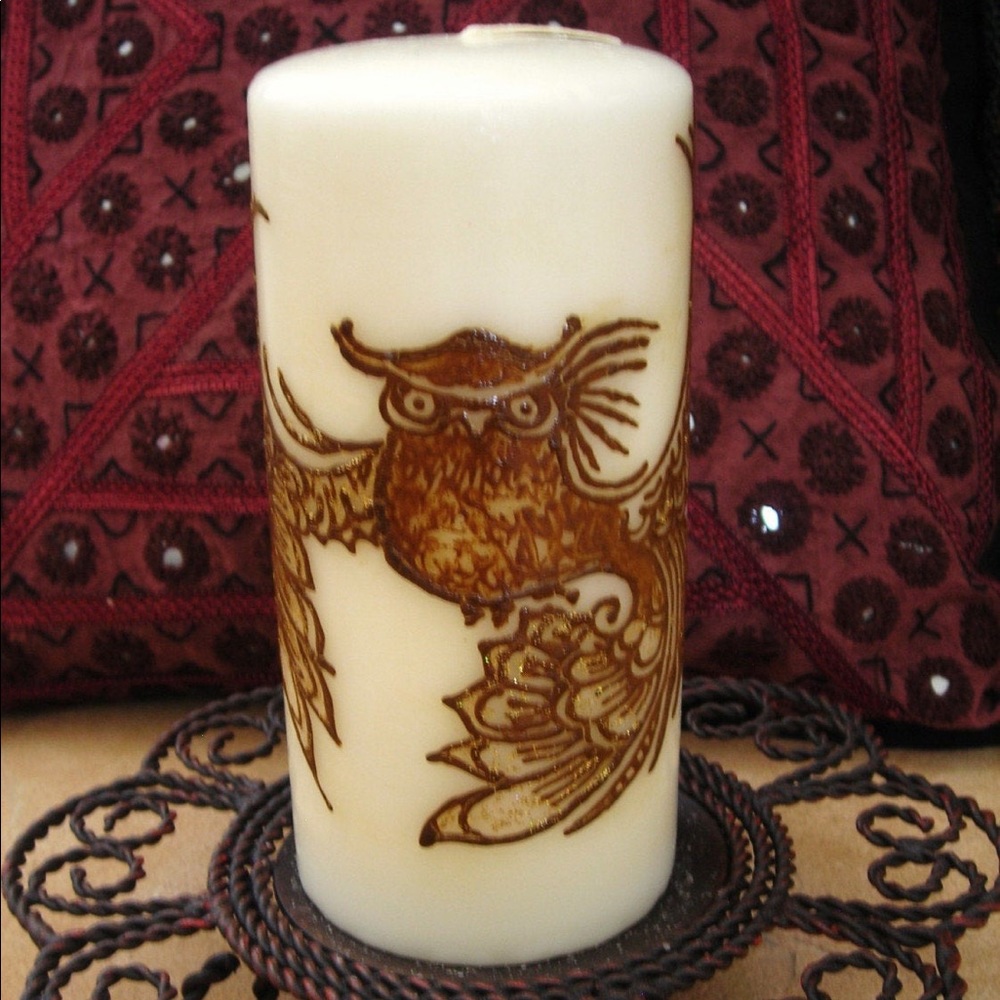 Owl pillar candle